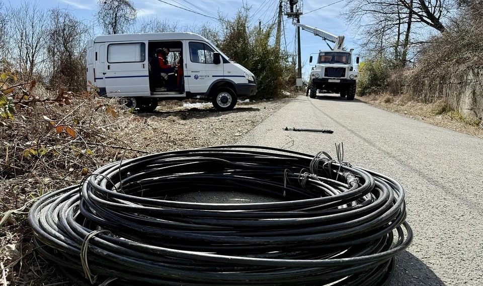 В Лазаревском районе Сочи обновили электросети для 5 тысяч жителей
