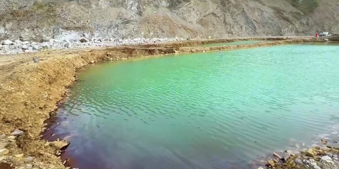 Очистка бухты у мыса Панагия завершена: нефтепродукты убрали