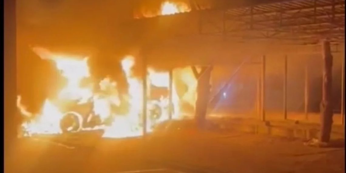 В Сочи старшего следователя МВД заподозрили в поджоге авто сводного брата