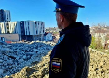 Трехэтажный дом в Хостинском районе убрали после долгих разбирательств