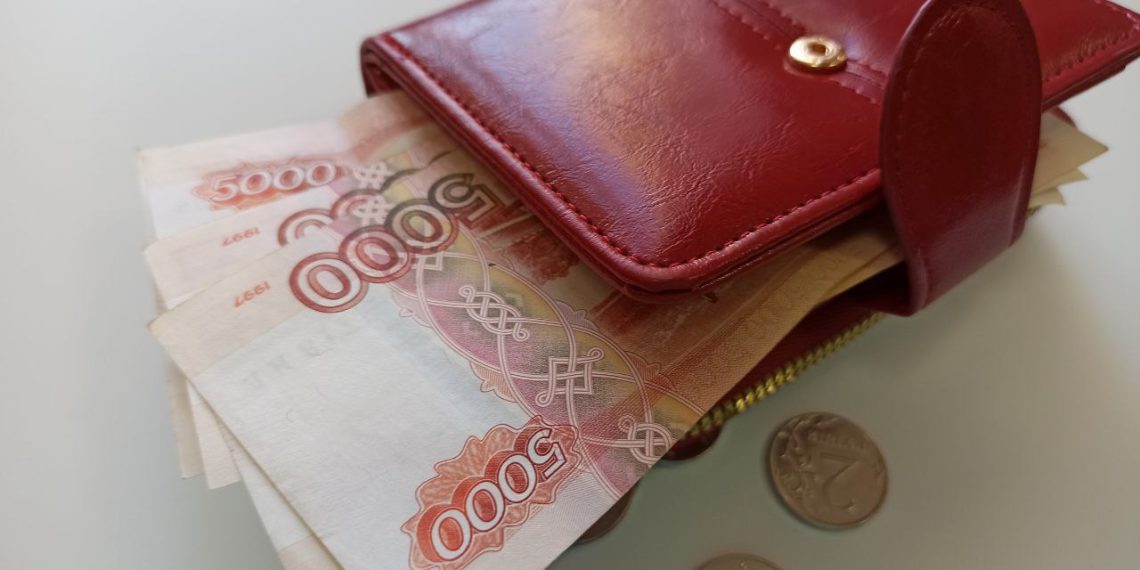 Экс-мэр Сочи мог через жену получить взятку более 43 млн рублей от бизнесмена