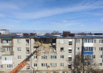 Жильцы обрушившегося дома в Белореченске получат материальную помощь и ремонт