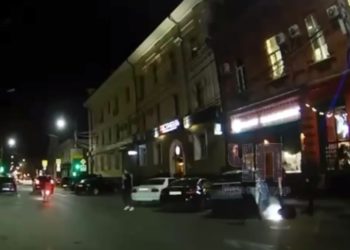 В Краснодаре охранник стрелял в лежащего человека