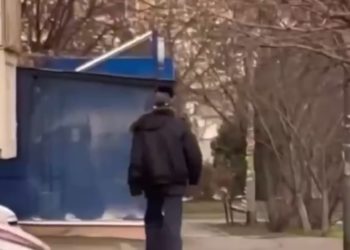 В Краснодаре извращенцы подходят к девушкам и трогают их за интимные места