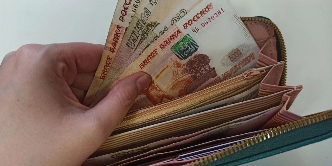 Назвали самую высокооплачиваемую отрасль на Кубани по итогам 2024 года