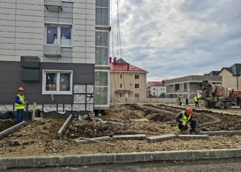 Юмористка Степаненко унаследовала две квартиры в центре Сочи от дизайнера Маголы