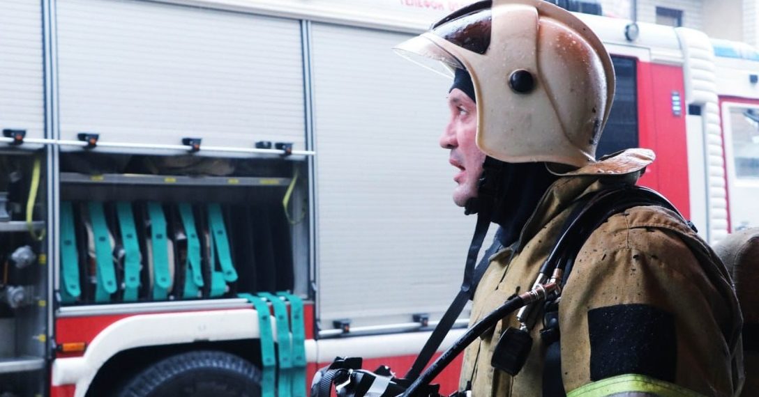 Площадь пожара на нефтебазе на Кубани уменьшилась до 5 тысяч квадратных метров