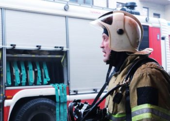 Площадь пожара на нефтебазе на Кубани уменьшилась до 5 тысяч квадратных метров