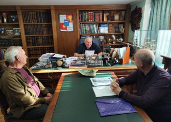 Константин Затулин обсудил с сочинцами проблемы с дорогами, землей и парковками