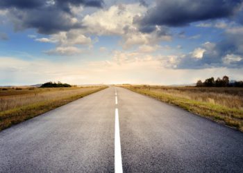 На трассе Джубга — Сочи испытывают инновационную дорожную пропитку