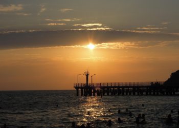 Мазутное пятно в Черном море распадется к апрелю, но есть нюанс