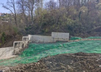 В Сочи ликвидируют последствия оползня на улице Макаренко