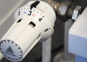 Из-за утечки на теплосетях десятки улиц остались без отопления в Краснодаре