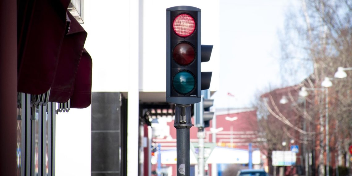 В Сочи установили «умные» светофоры для безопасности пешеходов