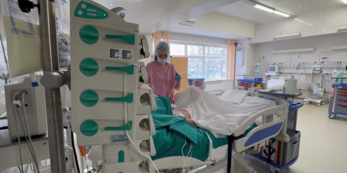 9-летний Валя Королёв из Сочи готовится к третьей операции после нападения хаски