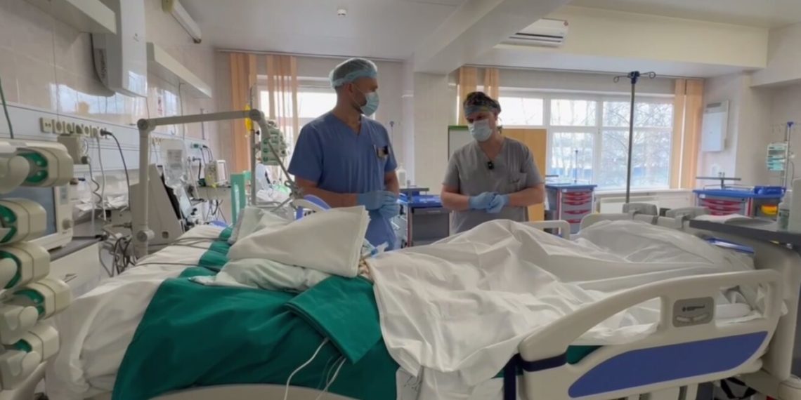 Валентин Королев из Сочи помогает чужому малышу из неблагополучной семьи