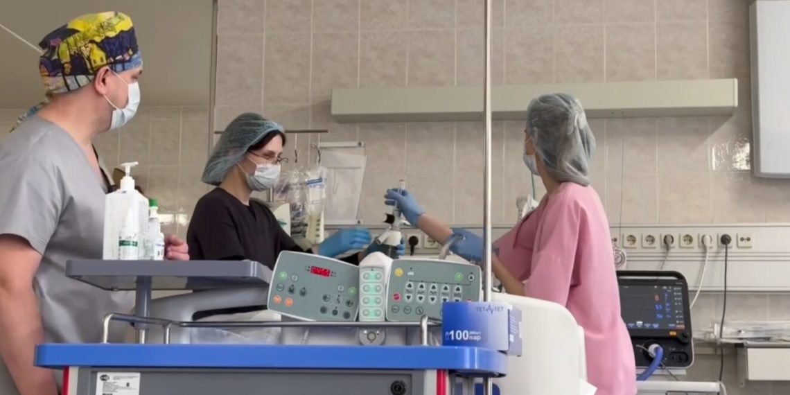 Растерзанный хаски Валя Королев из Сочи поделился видео из больницы