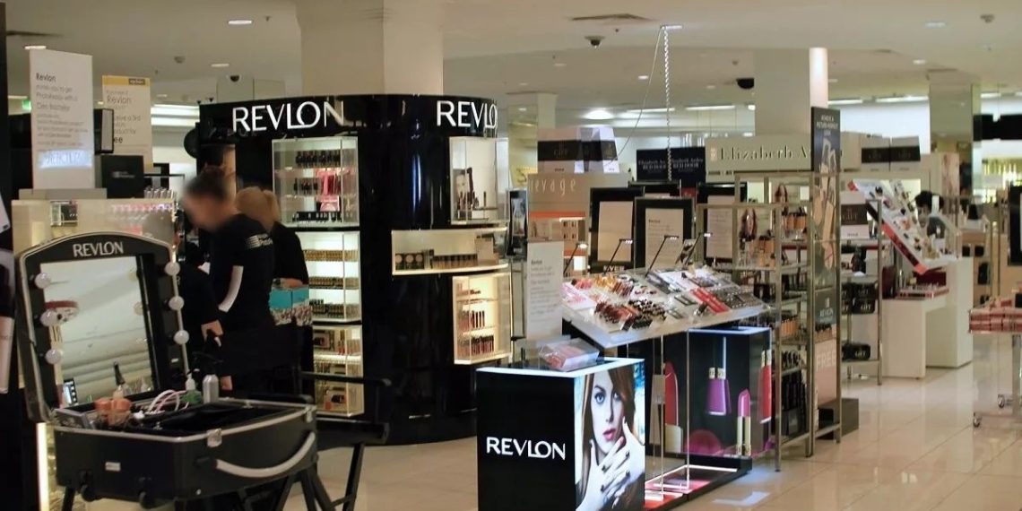 Мужчина из Сочи украл духи в «Галерее», чтобы порадовать мать