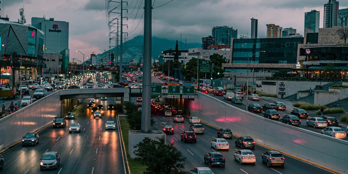 Кубань вышла в лидеры по числу легковушек в России