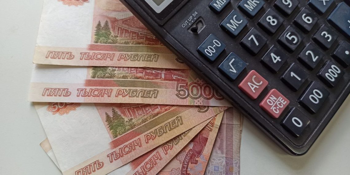 Дочь Валентина Королёва из Сочи обвинила отца в неуплате алиментов с 2008 года