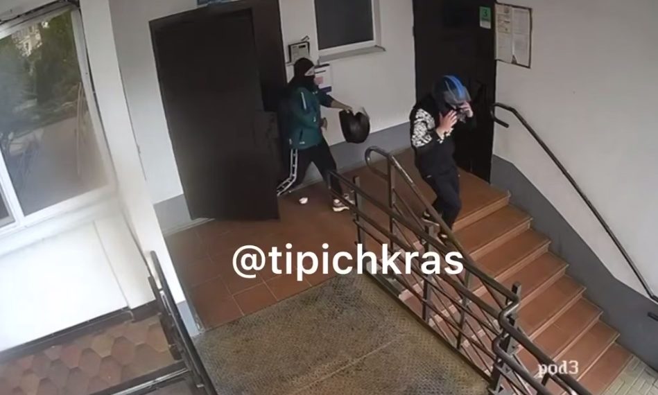 Двое неизвестных в масках с молотками напали на мужчину в Краснодаре