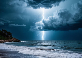 Погода в Краснодарском крае в субботу 26 апреля: грозы, ливни и град