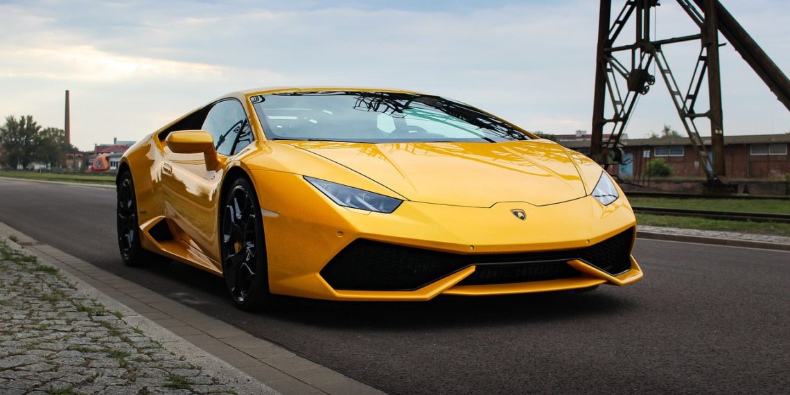 В Сочи водителя Lamborghini с фальшивыми номерами лишили прав