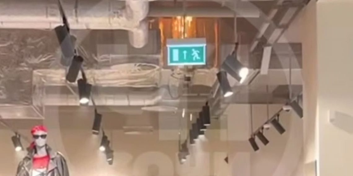 В Сочи эвакуировали всех посетителей ТРЦ «МореМолл» из-за короткого замыкания