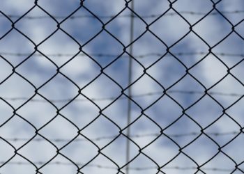 Подозреваемому в хищении из депозитария в Сочи продлили арест