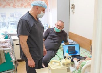 Покусанный хаски Валя Королёв из Сочи возобновил занятия с учителем