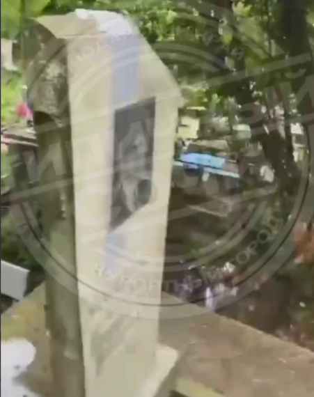 Вандалы осквернили могилы на старом кладбище в Сочи