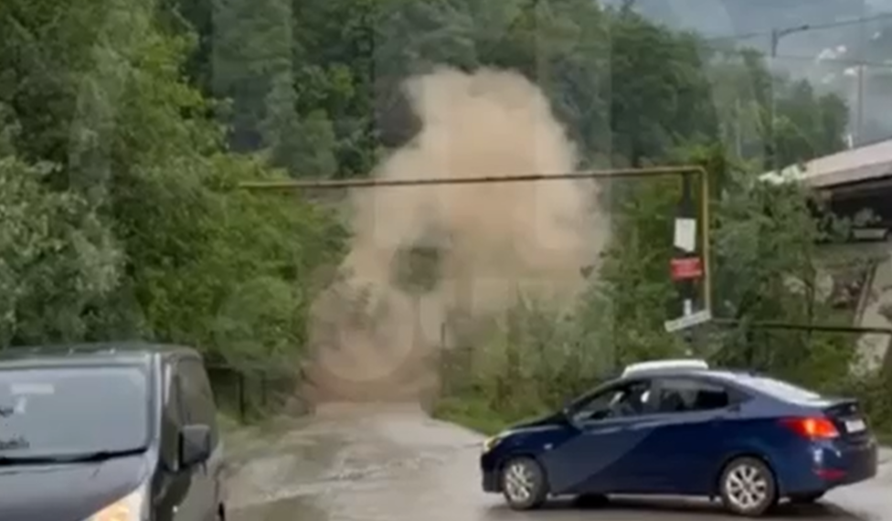 После схода селя в Сочи произошел разрыв газовой трубы