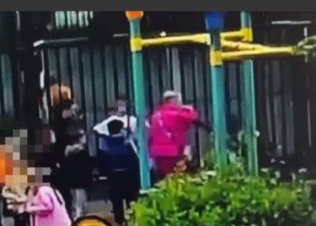 В Краснодаре «мама-терминатор» в розовом избила мальчика, который обидел ее сына