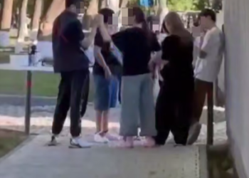 В Краснодаре подростки закидывают камнями и бутылками людей