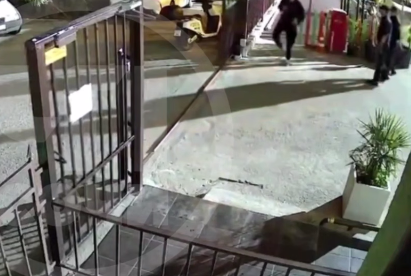 Рядом с Сочи «кенгуру» пытался ускакать от полиции на одной ноге