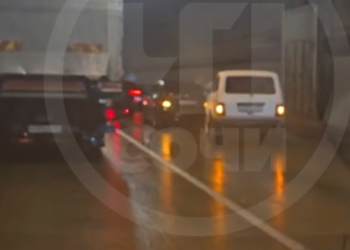 На Дублере в Сочи образовалась пробка после массового ДТП с разливом масла