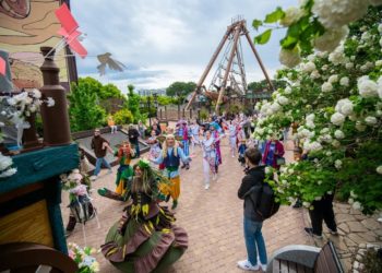 Турпоток в Сочи Парк вырос на 2,6% в майские праздники