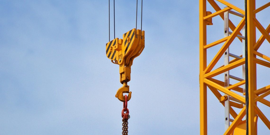 На Кубани в 2025-м одобрено строительство 77 новых многоквартирников