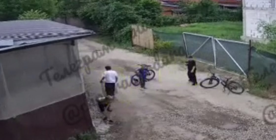 Под Краснодаром двое подростков избили ребенка