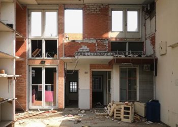 Уроженку Краснодара оперную диву Анну Нетребко приставы объявили в розыск