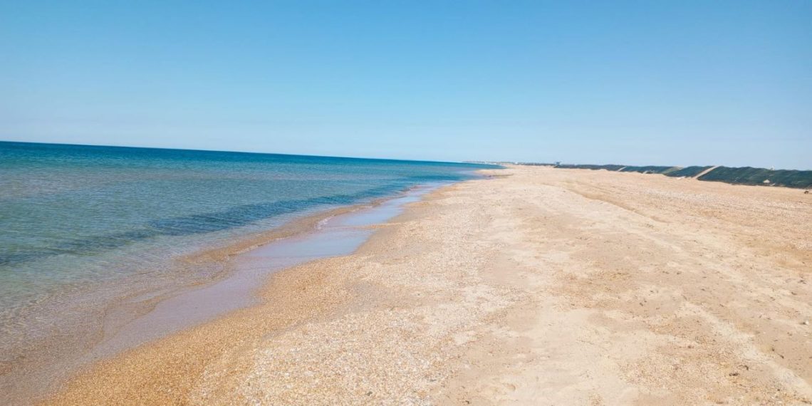 На побережье Анапы 3 мая не обнаружено новых следов мазута
