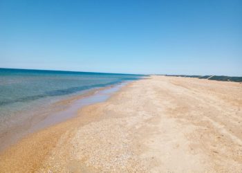 На побережье Анапы 3 мая не обнаружено новых следов мазута