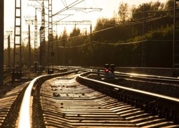 В электричке «Сочи – Майкоп» мужчина угрожал зарезать пассажиров