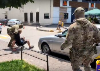 Попытку поджога релейного шкафа на железной дороге пресекли в Краснодаре