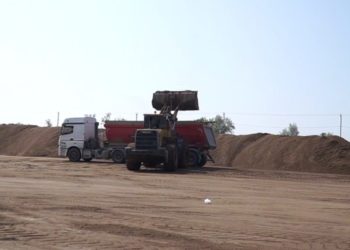 Свыше 900 тонн замазученного песка вывезли с площадки в х. Воскресенском 13 июня