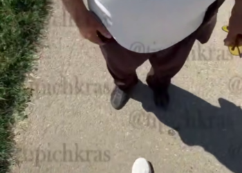 Загадочный мужчина преследует девушек в Краснодаре