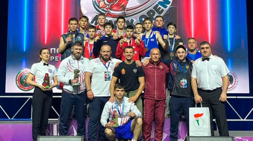 Юный боксер из Сочи победил на престижном турнире в Минске