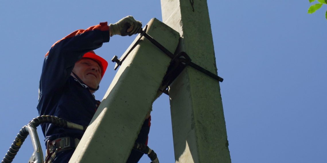 Энергетики завершили масштабную реконструкцию электросетей в селе Солоники Сочи