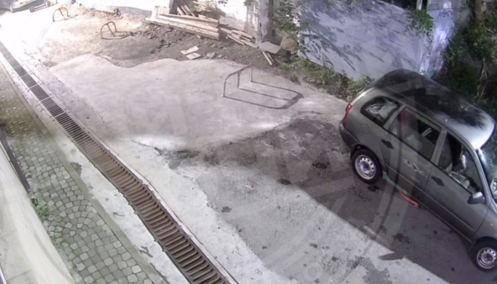 Стрельбой по автомобилю в Сочи заинтересовались полицейские