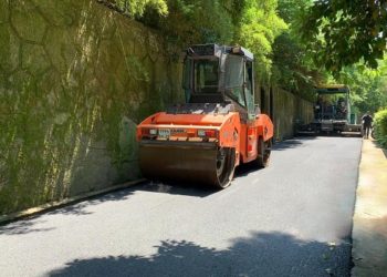 Прошунин: на ремонт дворов в Сочи выделили 23,4 млн рублей в 2025 году